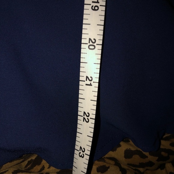 bongo XL Blue sheer short sleevefront pocket w/ studs - Picture 5 of 8